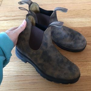 Blundstones